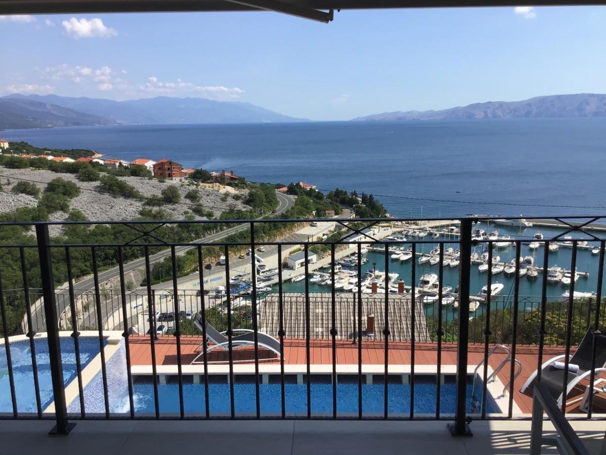 Apartments Villa Manda Нови-Винодолски Экстерьер фото