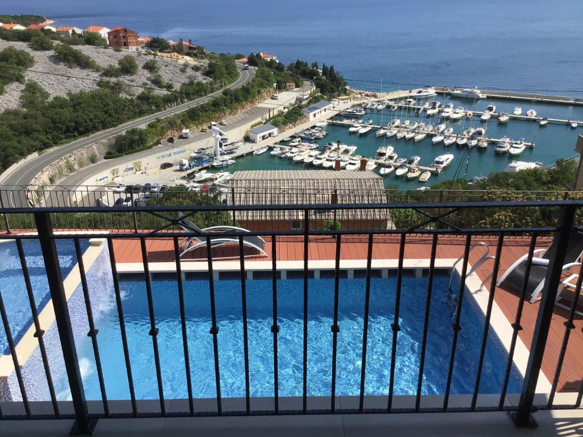 Apartments Villa Manda Нови-Винодолски Экстерьер фото