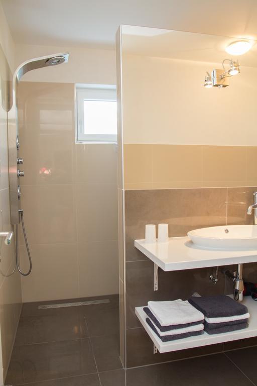 Apartments Villa Manda Нови-Винодолски Экстерьер фото