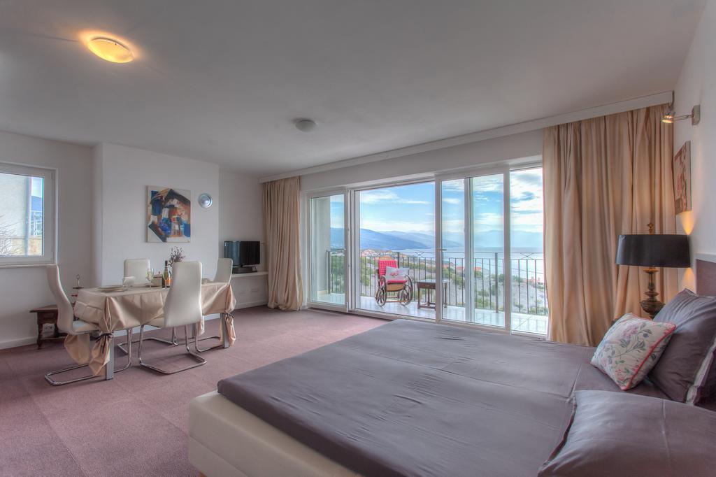 Apartments Villa Manda Нови-Винодолски Номер фото