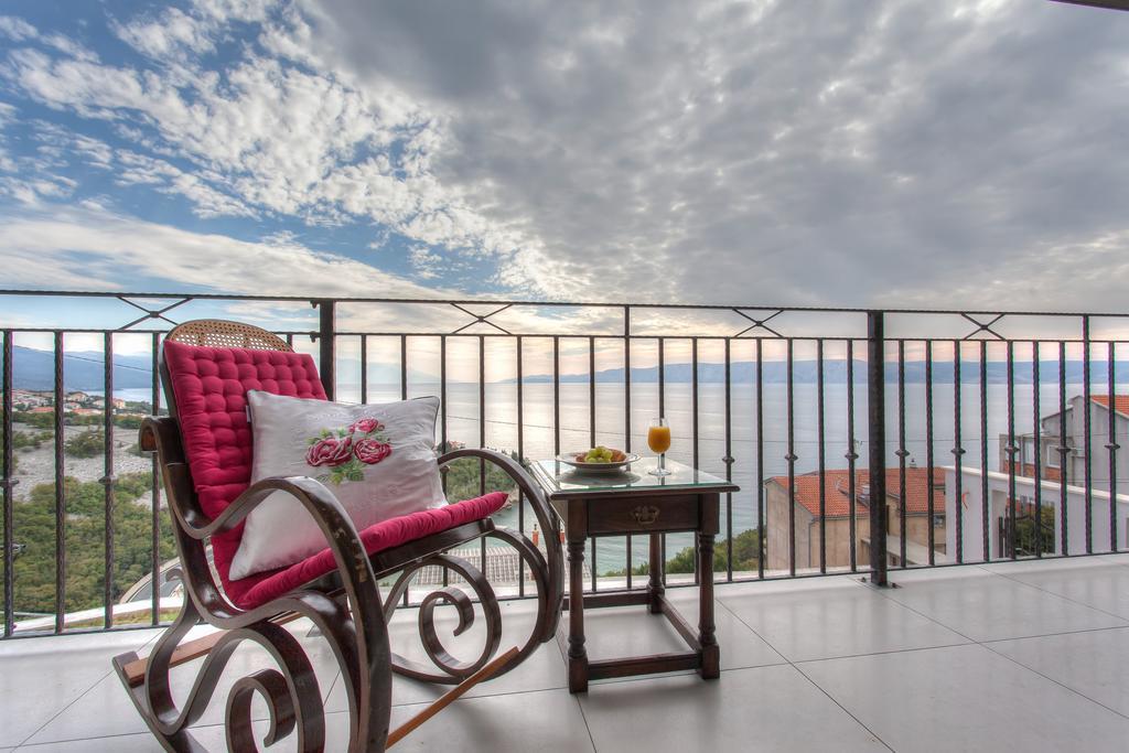 Apartments Villa Manda Нови-Винодолски Экстерьер фото
