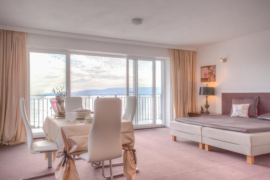 Apartments Villa Manda Нови-Винодолски Экстерьер фото